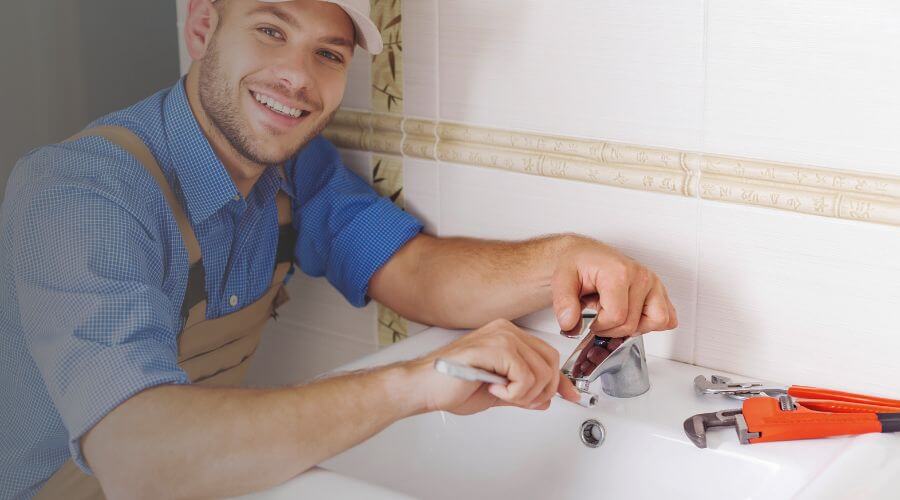 Professional clogged drains services in Lake Linden, MI